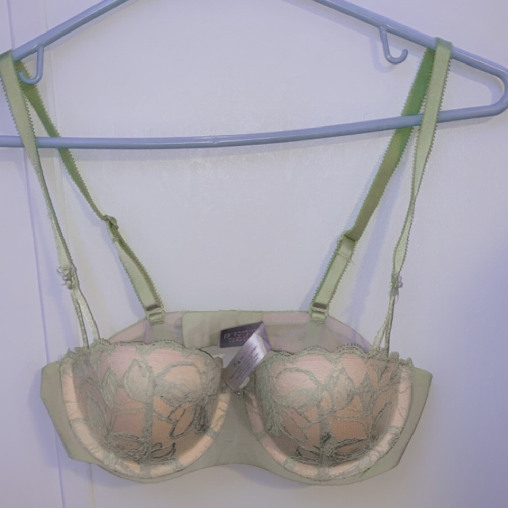 victoria secret lace bra